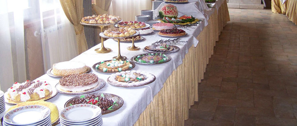 Stunning brunette beauty posing over urban background